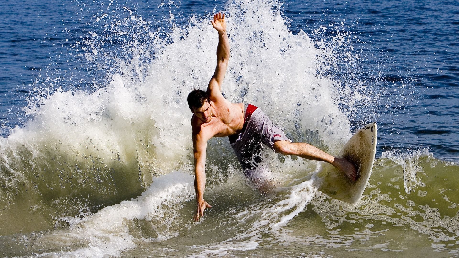 开云注册网址-高性能制动系统：极速刹车的保障，高性能刹车品牌排行榜